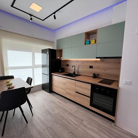 Sunflower Apartment تيرانا المظهر الخارجي الصورة