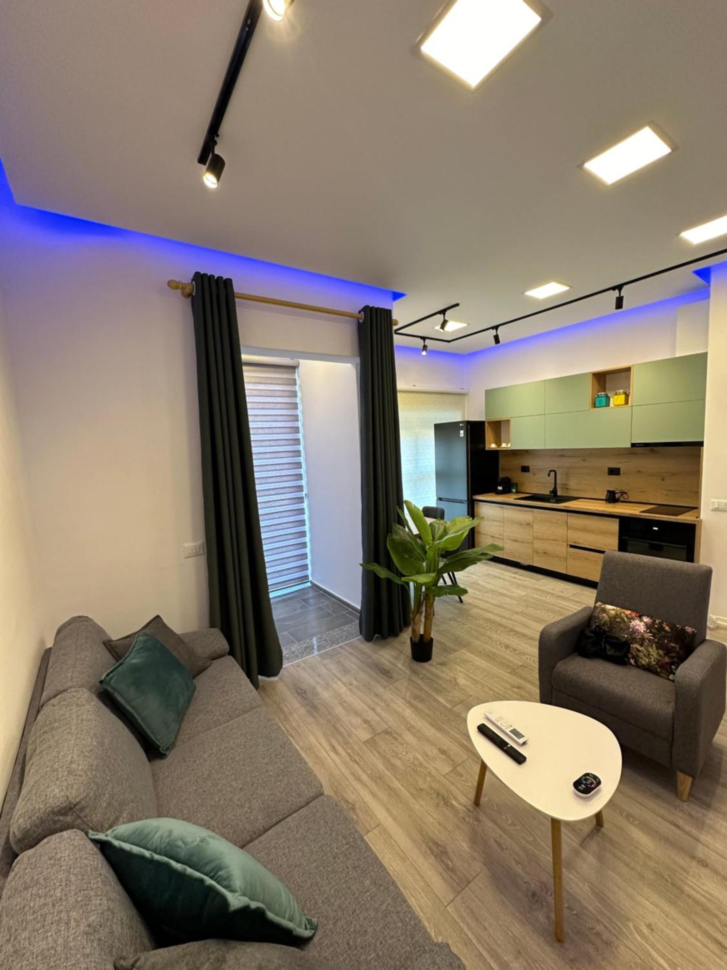 Sunflower Apartment تيرانا المظهر الخارجي الصورة
