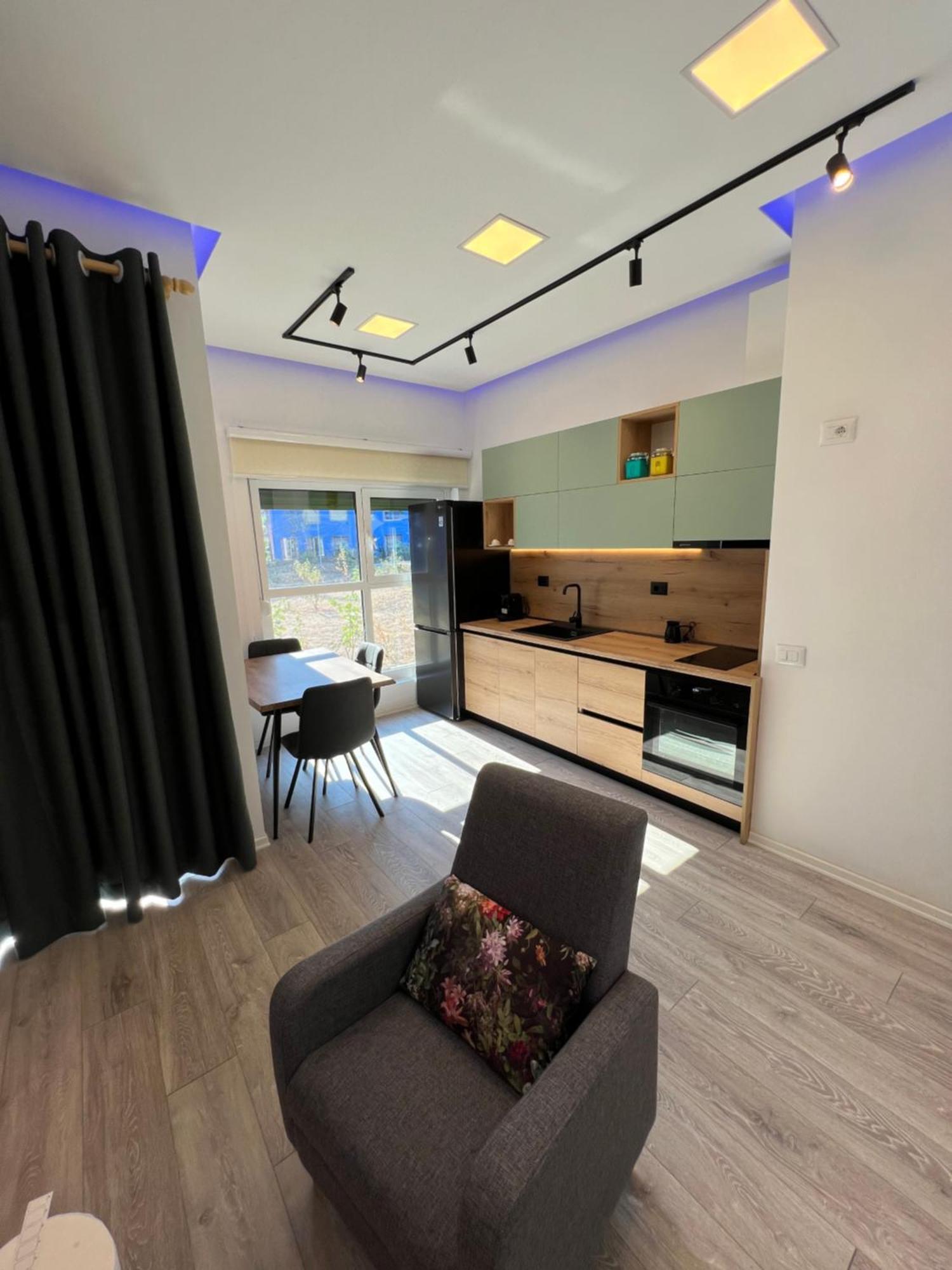 Sunflower Apartment تيرانا المظهر الخارجي الصورة