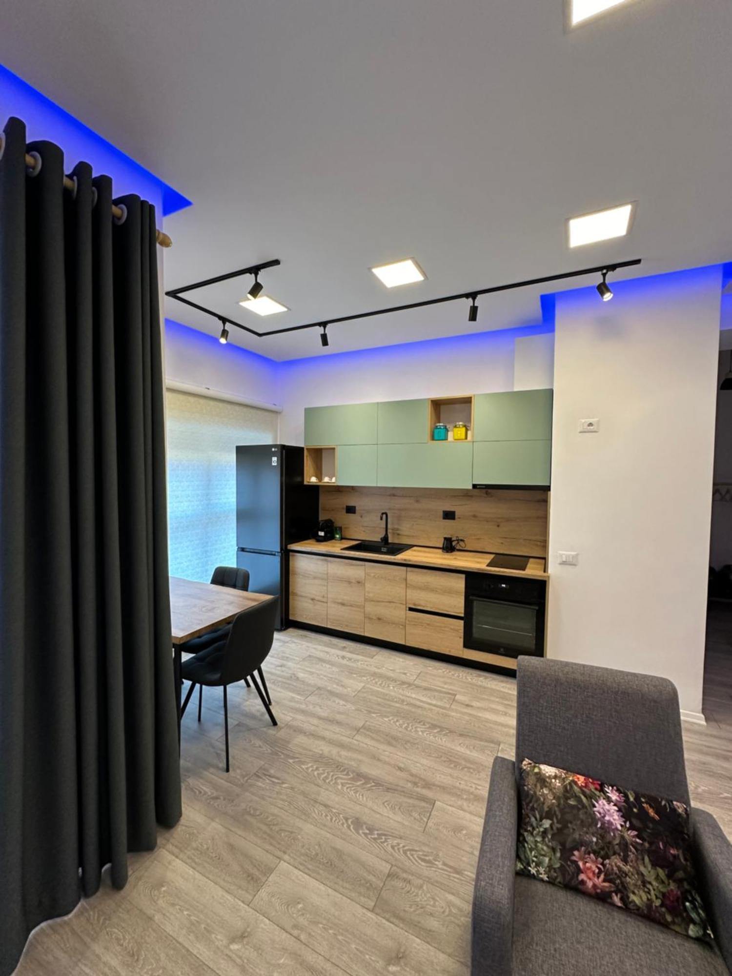 Sunflower Apartment تيرانا المظهر الخارجي الصورة