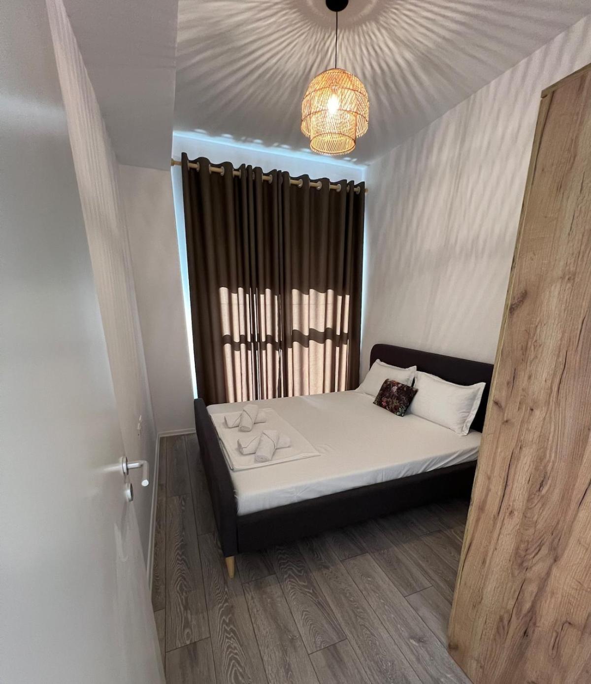 Sunflower Apartment تيرانا المظهر الخارجي الصورة